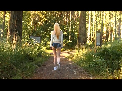❤️ Красива жена, която се движи бавно, а не голо видео Секс видео в bg.pornobot.ru